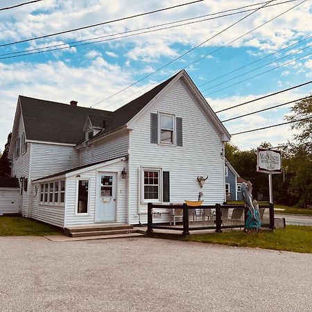 Mackenzie Motel & Cottages Shelburne Exterior photo