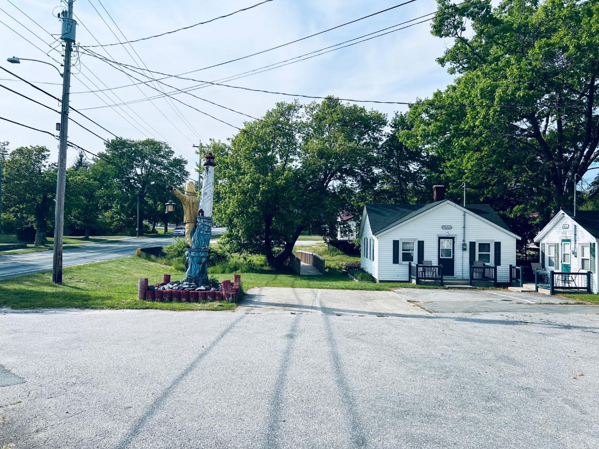 Mackenzie Motel & Cottages Shelburne Exterior photo